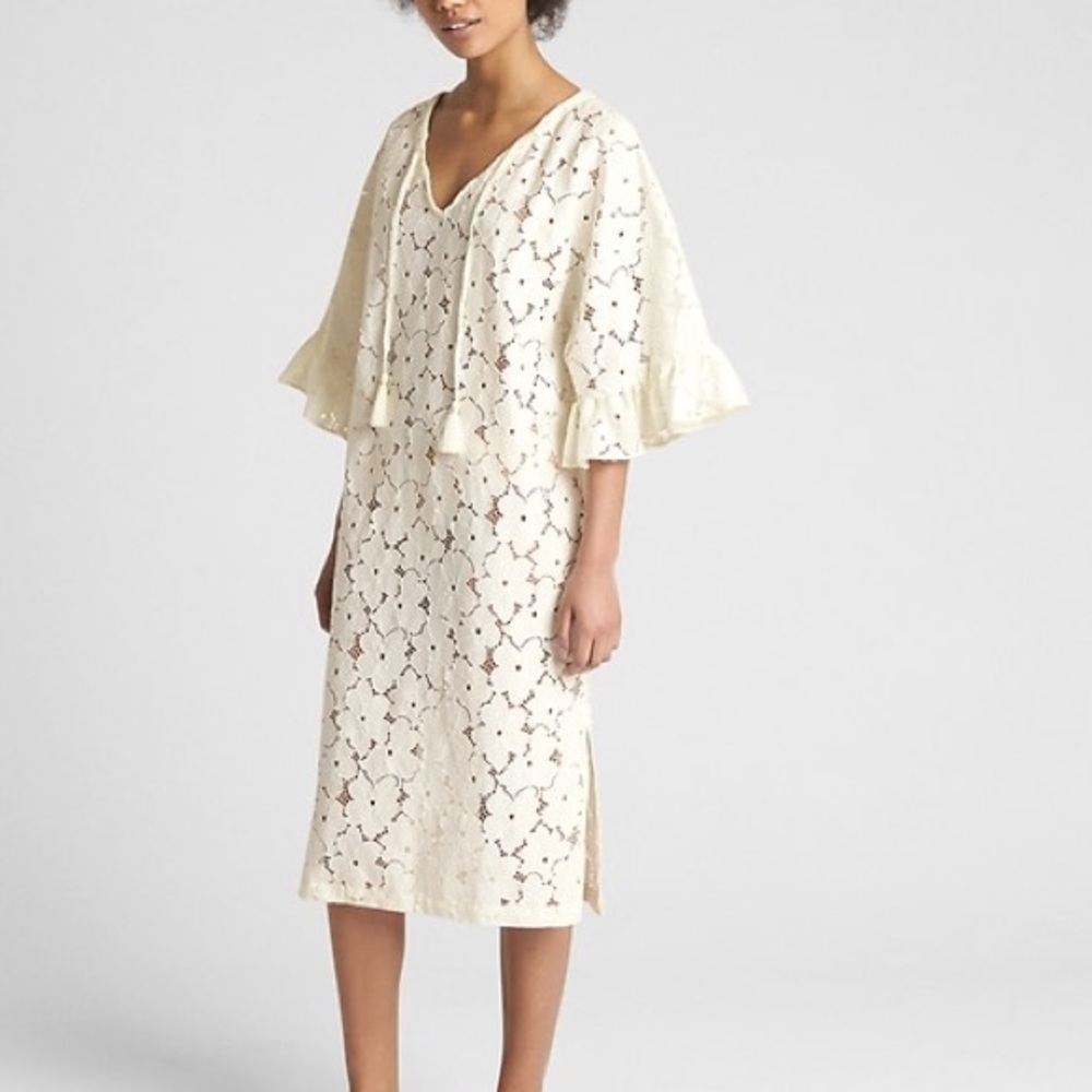 Love by Gap Dreamwell Eyelet Coverup